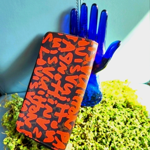 LOUIS VUITTON x STEPHEN SPROUSE Grafitti Zippy Zip Ltd Ed Hand Carry Wallet NWOT - Picture 3 of 16